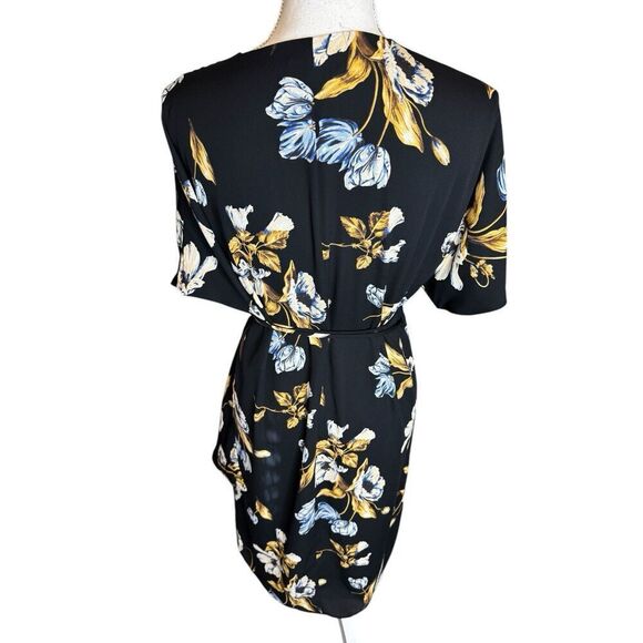 Aritzia Babaton Wallace Black Floral Wrap Dress Size Large - Picture 3 of 5